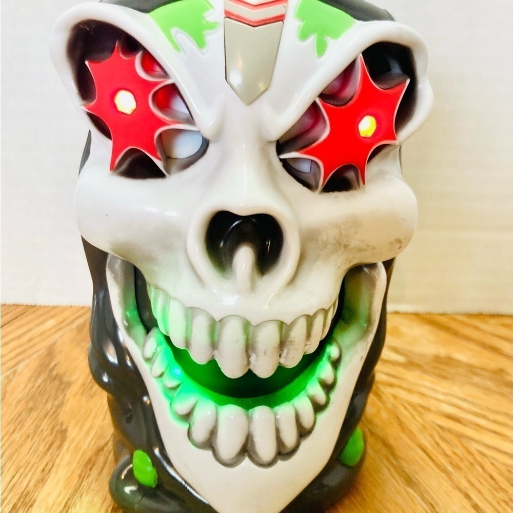 Monster Jam Grace Digger Skull Light Up Mug  Works Plastic Ringling Bros - Picture 3 of 8